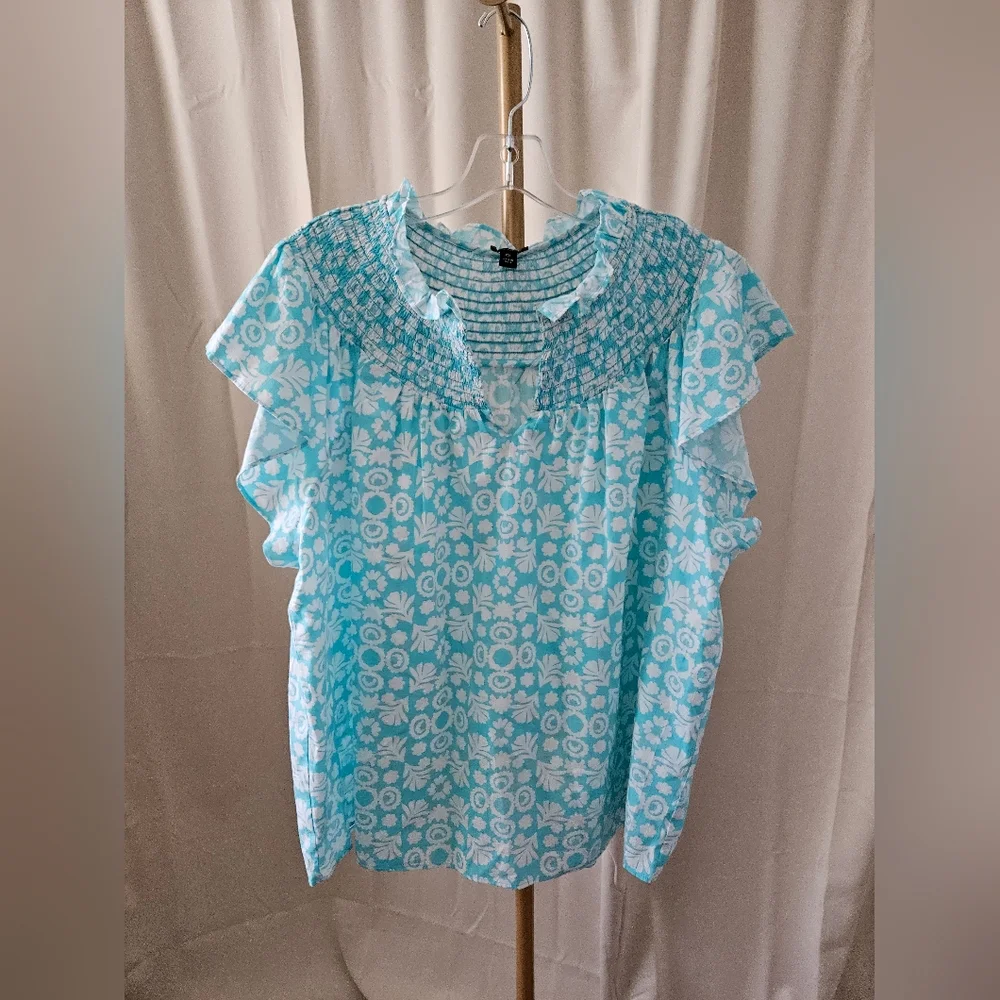 Ann Taylor Turquoise & White Printed Flutter Sleeve Blouse – XXL - Picture 2 of 4